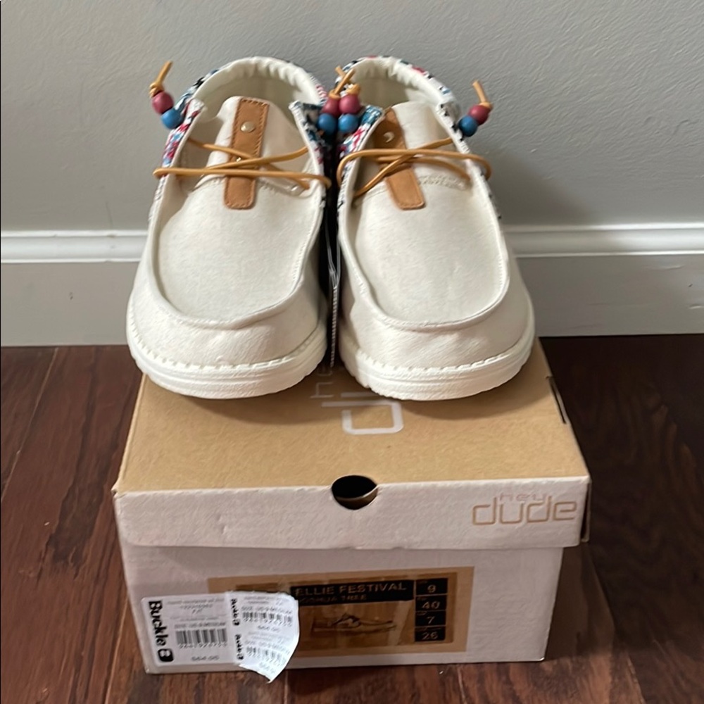 Hey Dudes Women’s Shoes in Ellie Festival, Joshua Tree size 9 NWT